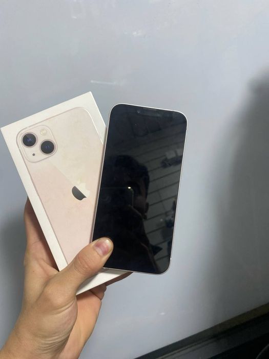Продам айфон 13 срочно