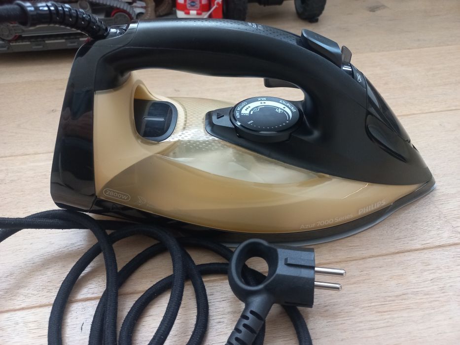 Парна ютия Philips - Azur 7000 Series DST 7040, 2800W