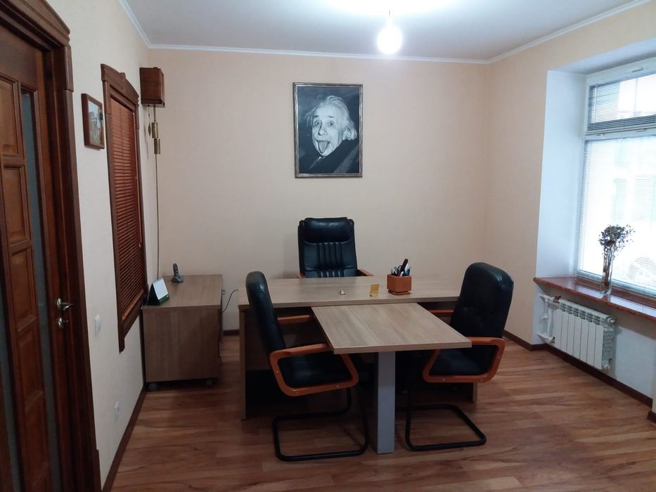Сдам кабинет 25 метров, центр.
