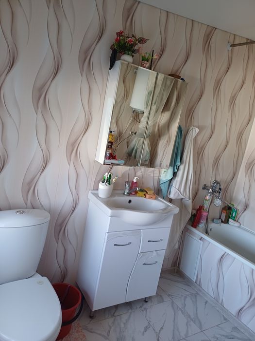 Продаётся дом в селе, Карабалыкский район.