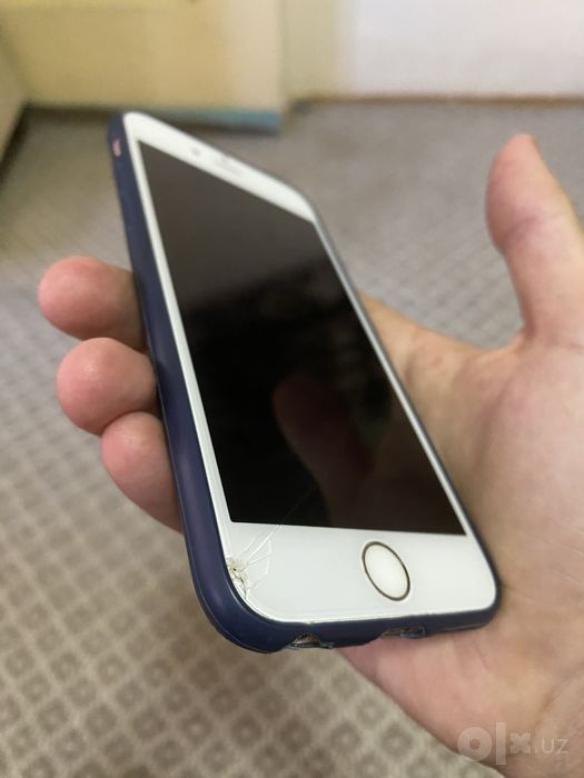 iPhone 6s Narxi yozilgan aybi rasmda kursatilgan