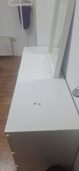 Продам комод белый  вместительный
