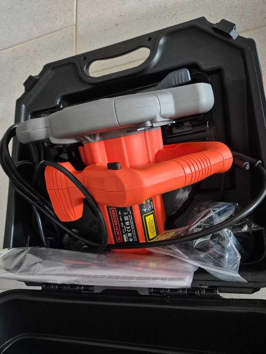 Black & Decker Електрически циркуляр CS1250LKA-QS с диск Bosch