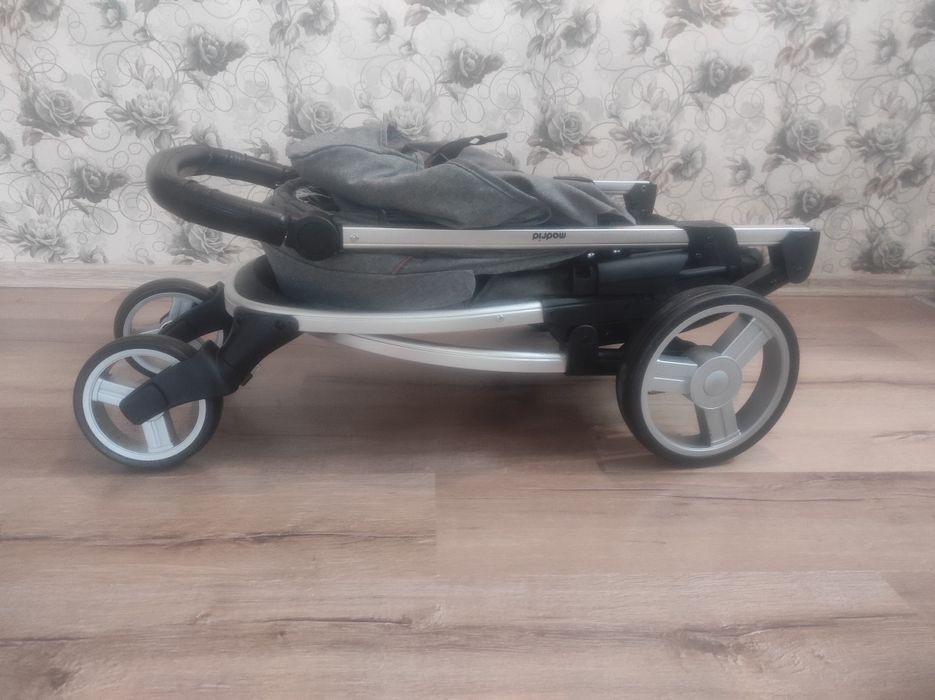 Продавам количка 3 в 1