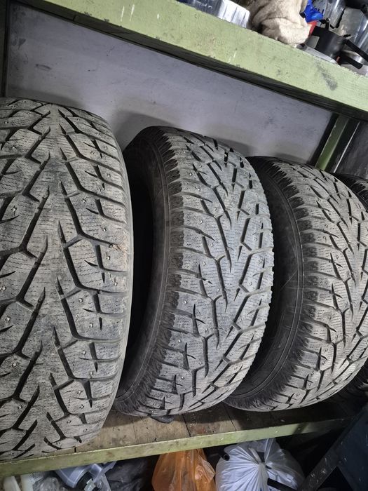 Зимние шины 275/65/R17