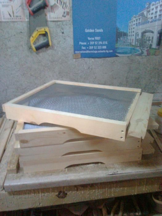 Пчеларски инвентари