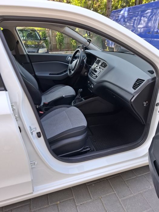 Hyundai i20 1.25 MPI Euro 6 • 2016 • 51.248 km reali• Distribuție lanț