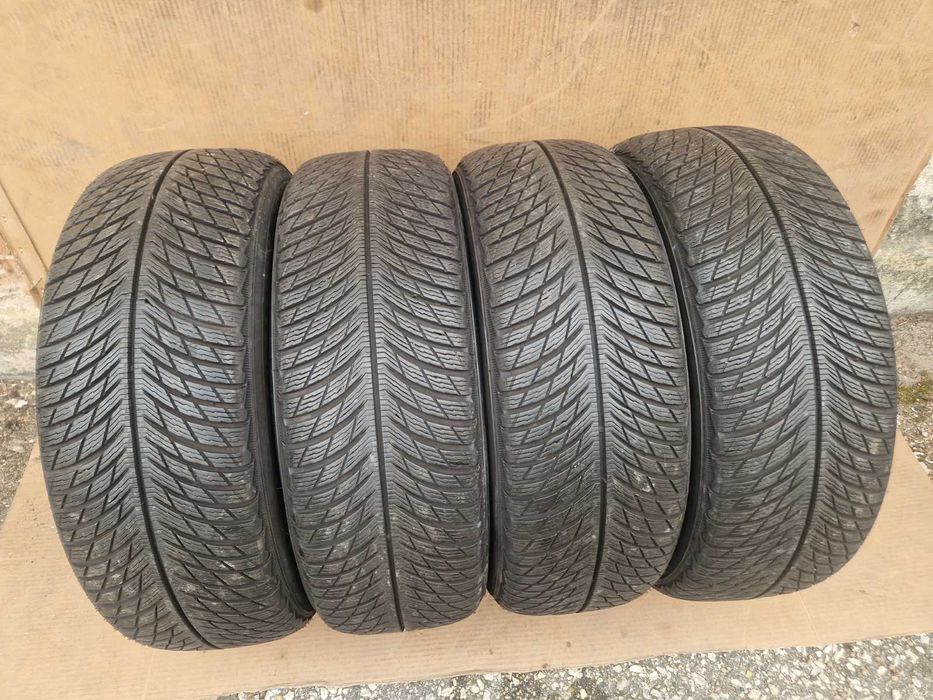 4 Michelin R17 225/65
Зимни гуми 
DOT4320