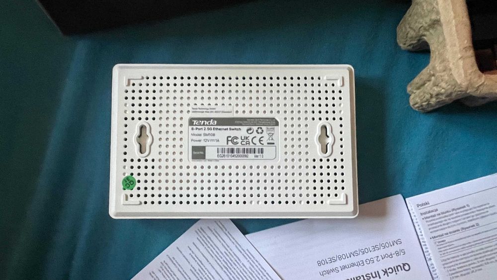 Switch TENDA SM108, 8 porturi 100/1000/2500Mbps, Multigigbit 2.5Gbps