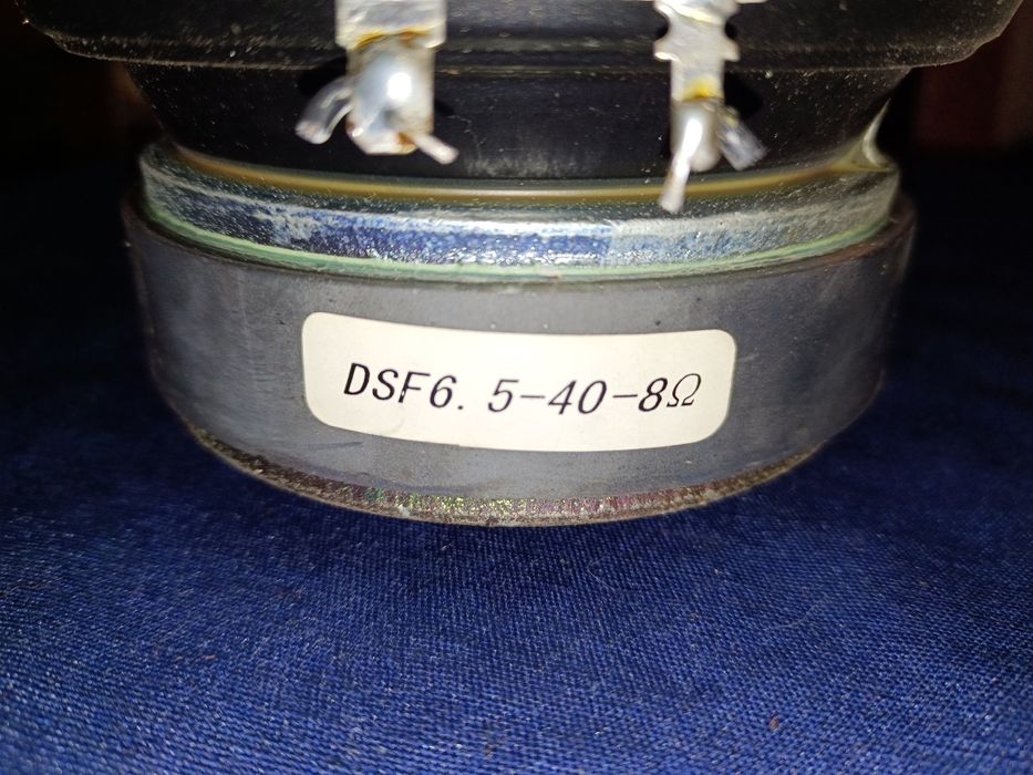 Динамик низкочастотный продам