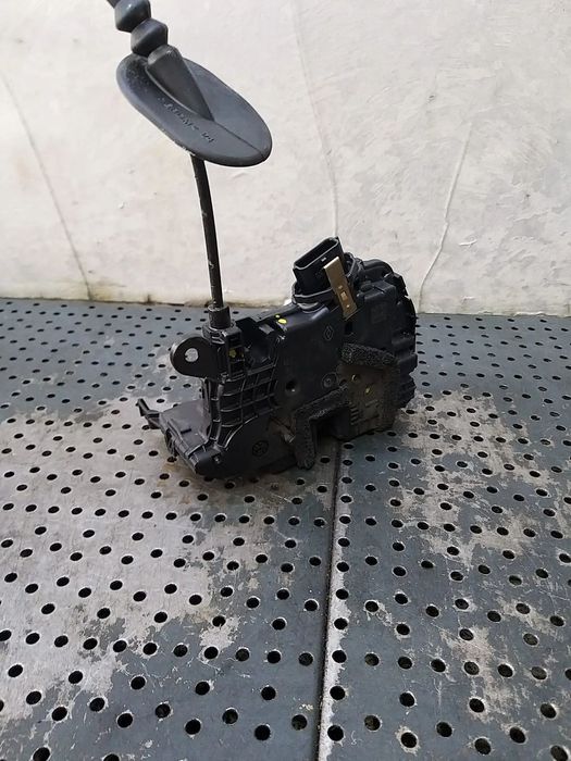 Broasca usa dreapta spate renault captur 1 j5 h5 805027072r