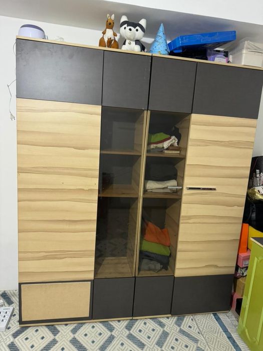 Продам шкаф срочно