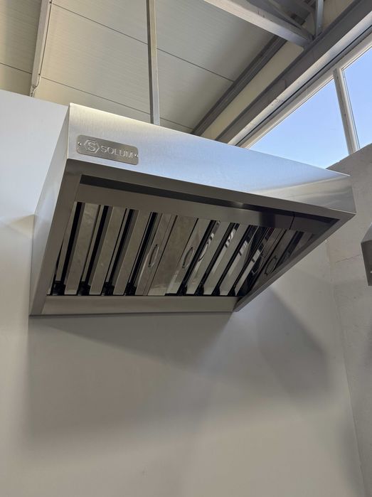 Masa inox HORECA. Producator mobilier si hote inox.