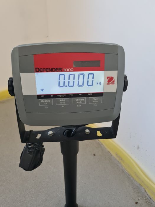 Cantar electronic Defender 3000 Ohaus 30 kg profesional