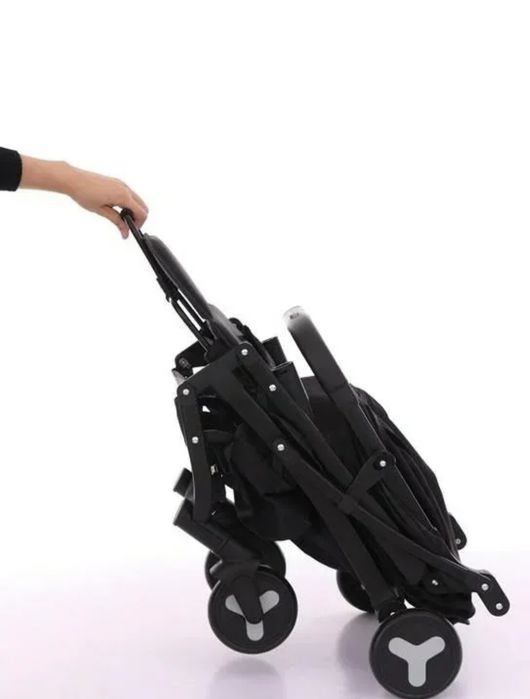 Продам новую коляску