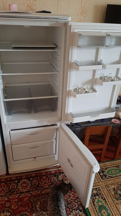 Продам холодильник