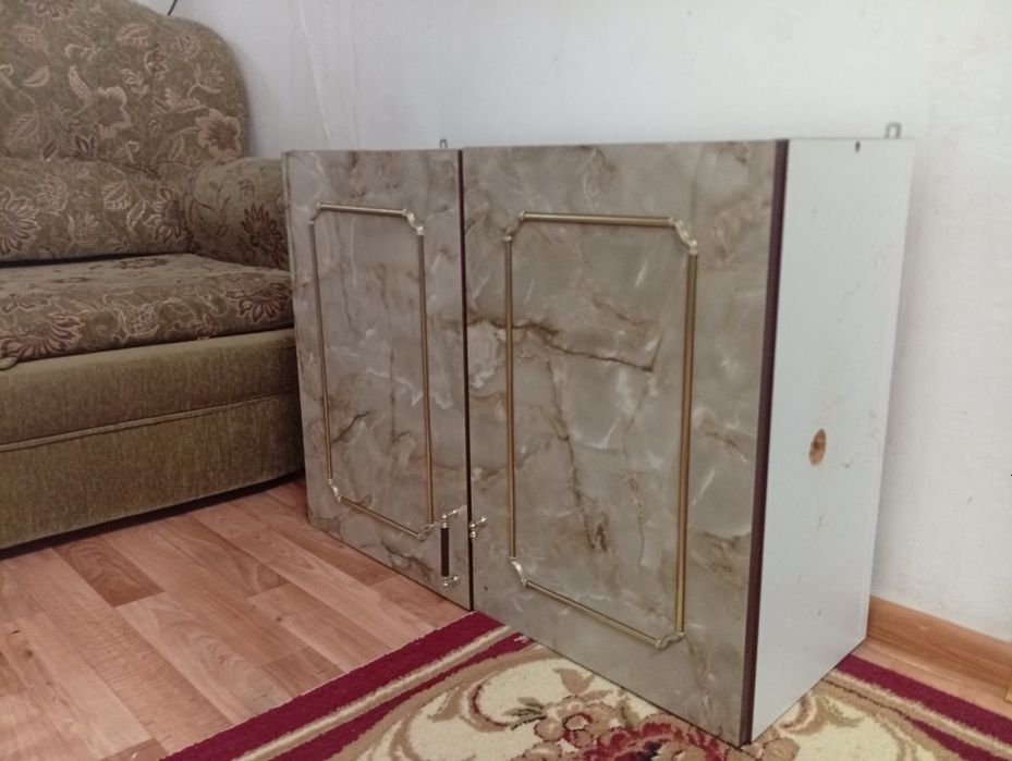 Кухонные шкафы подвесные