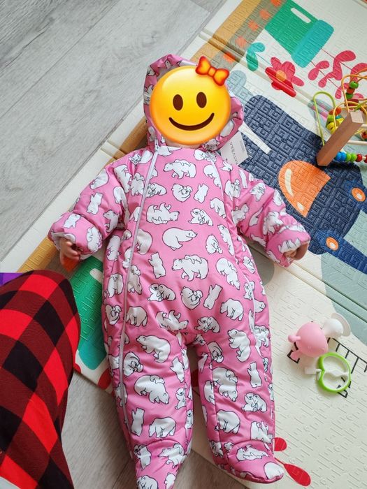 Продам комбинезон для девочки