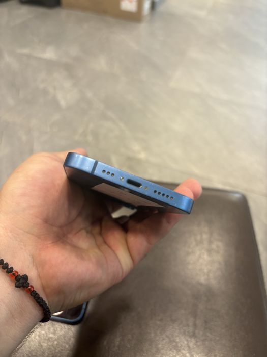 2x iPhone 13 128GB – Începând de la 900 Lei | Negociabil - Maxi Grand Amanet