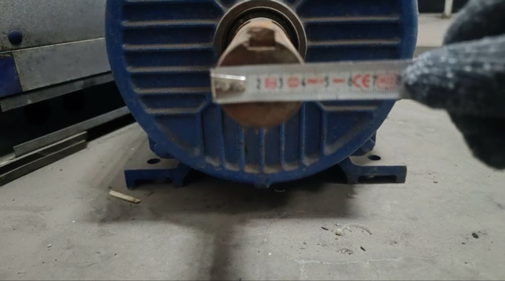 Продам электродвигатель 15 квт