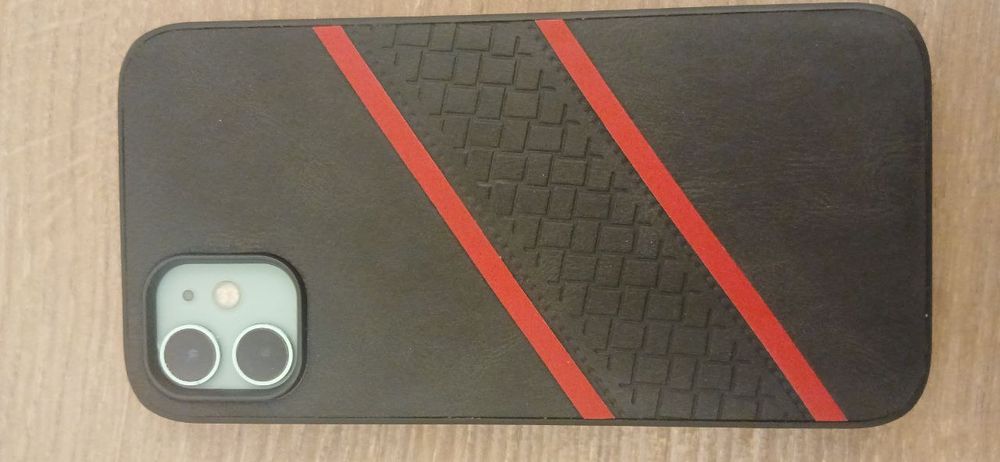 Айфон 11  64гб  емкос 70 обмен бар