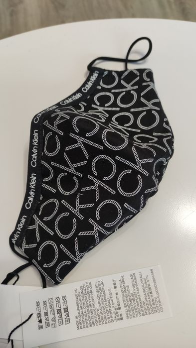 Нова предпазваща маска Calvin Klein