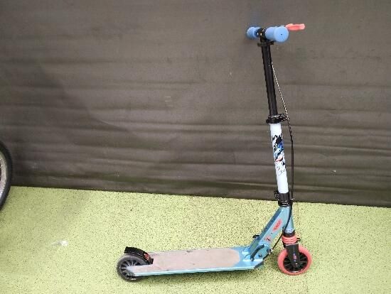 Trotinetă cu Suspensie şi - produs resigilat - (SecondHand) Decathlon