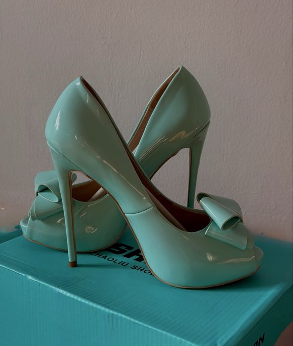 Туфли на шпильке