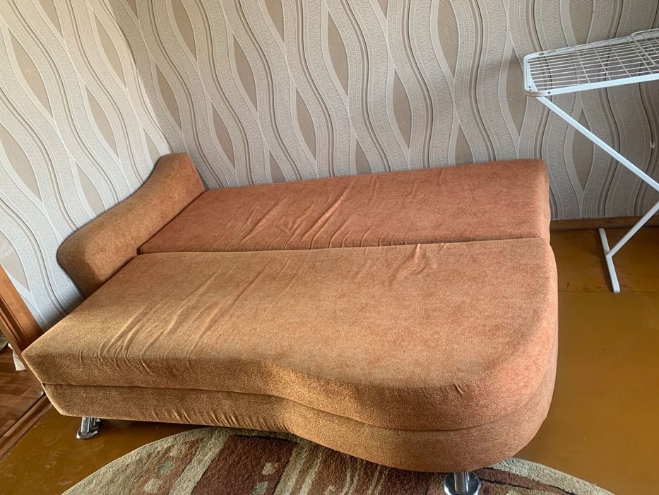 Продам тахту срочно