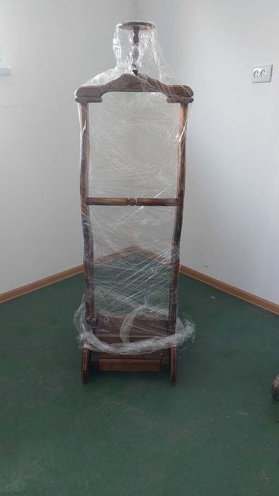 Напольная вешалка "Немой слуга"