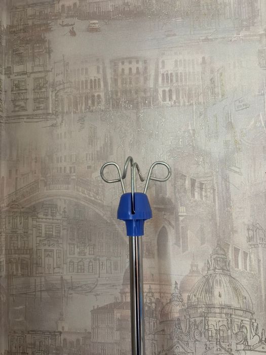 Медицинская кровать