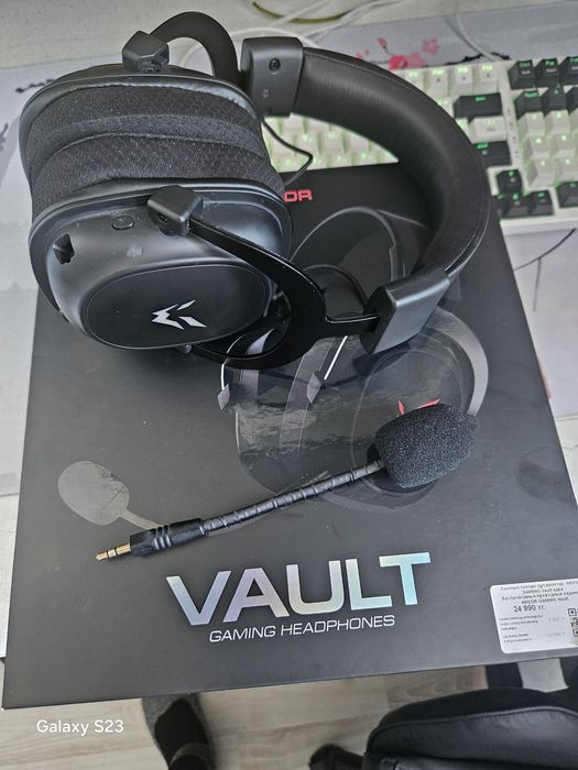 Продам наушники.