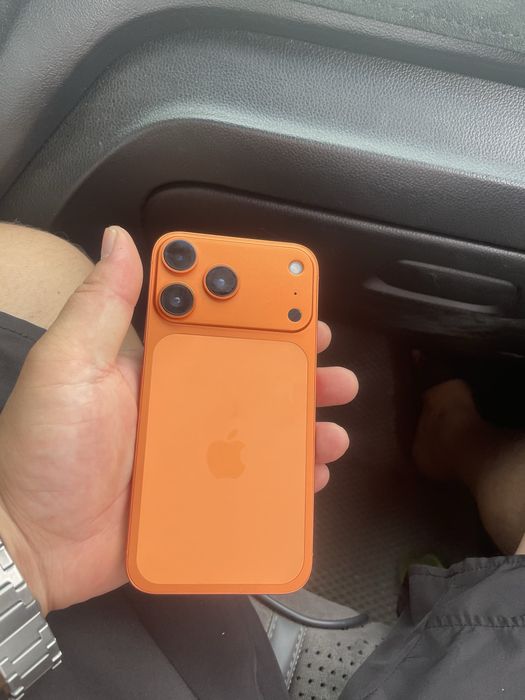 Айфон 11 в корпусе 17 Pro Max