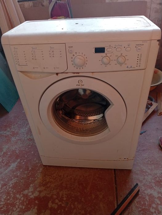 Отдам машинку рабочую