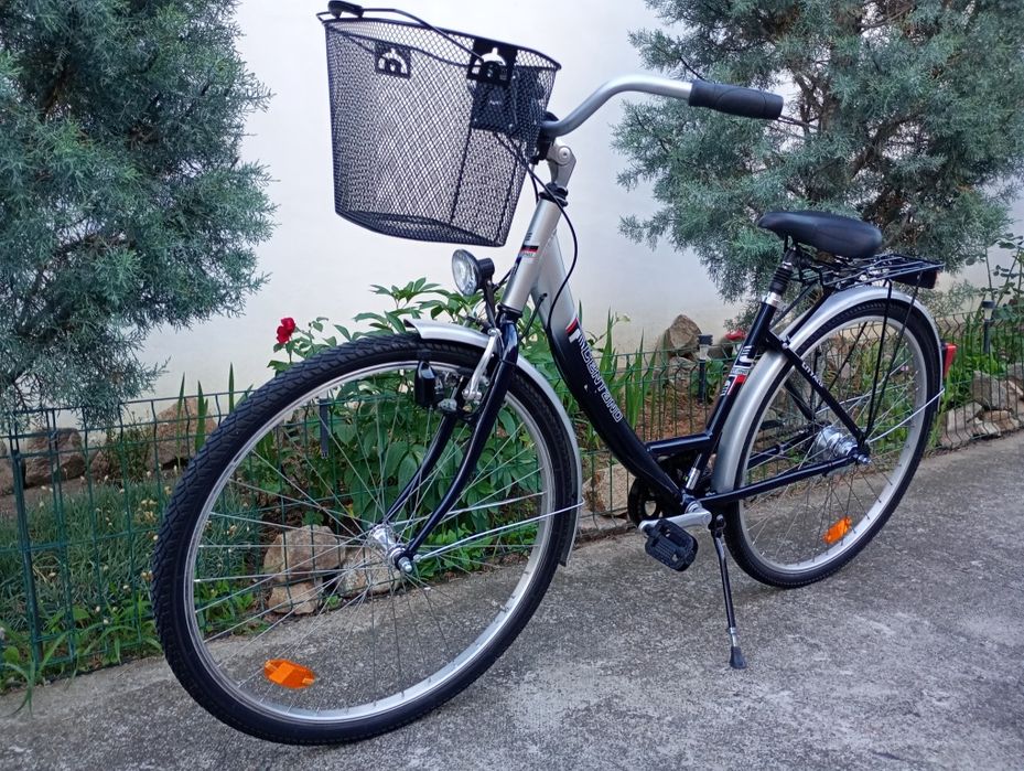 Vând bicicletă damă CENTANO,roți 28,cu 3 viteze Nexus,frână picior !