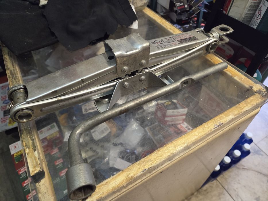 5х114.3 Патерица за Honda Toyota Mazda Nissan 15 цола