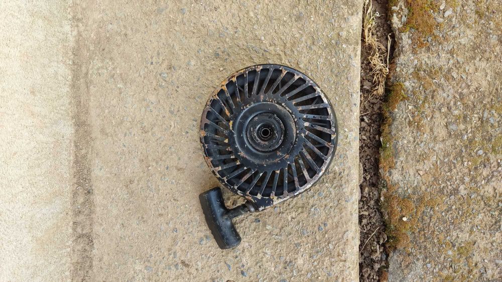 самоходна бензинова косачка за трева на части