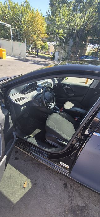 Vând-Schimb o mașină care te va ajuta să economisesti bani în 2026!