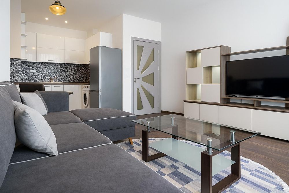 Двустаен апартамент под наем в жк. Христо Смирненски