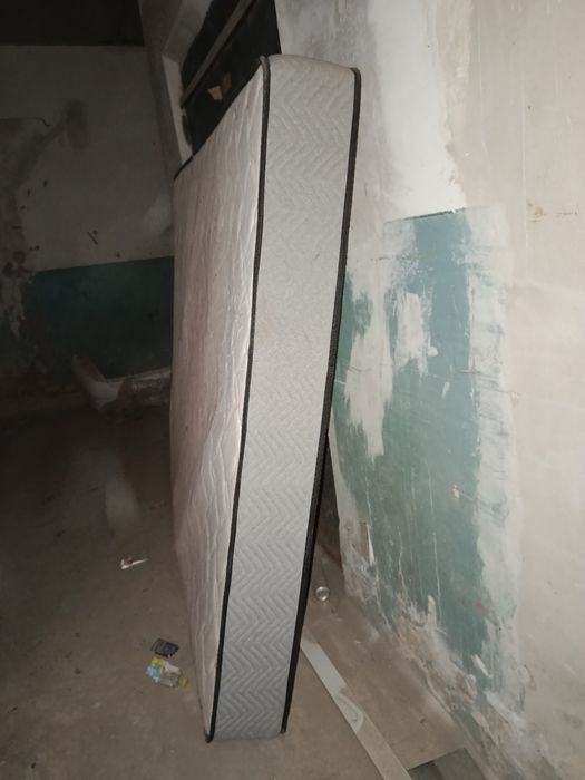 Матрас новый отличный