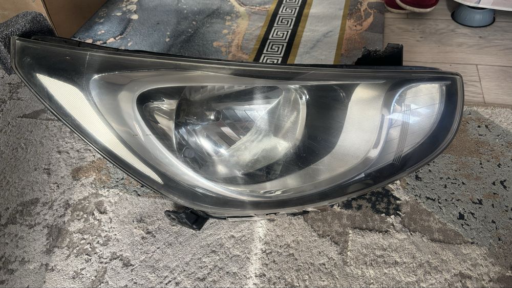 Продам фар хорошем сас