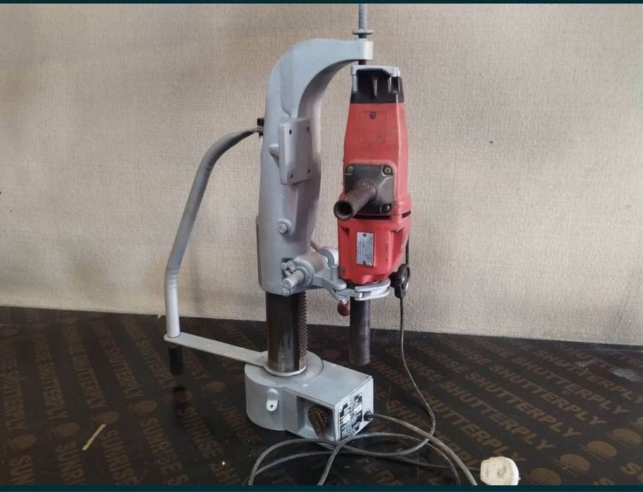 Магнитен бор апарат перфектно състояние 16 мн глава1