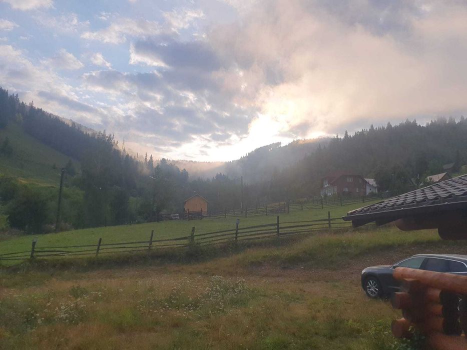 Casă de vacanță din lemn rotund, în Bucovina – comuna  Panaci, Coverca