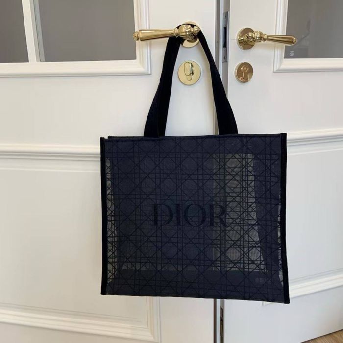 В наличии! Шопер Dior
