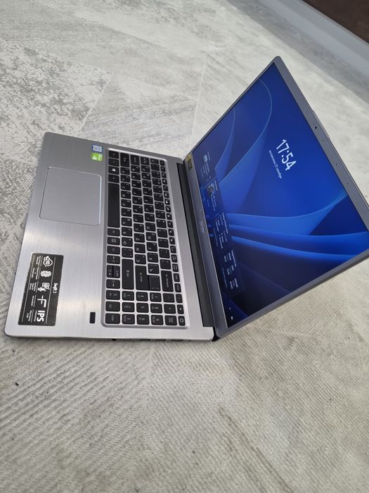 Ноутбук Acer Intel Core i5 8250U