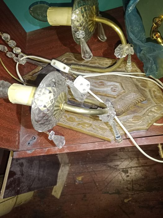 Светильники люстры