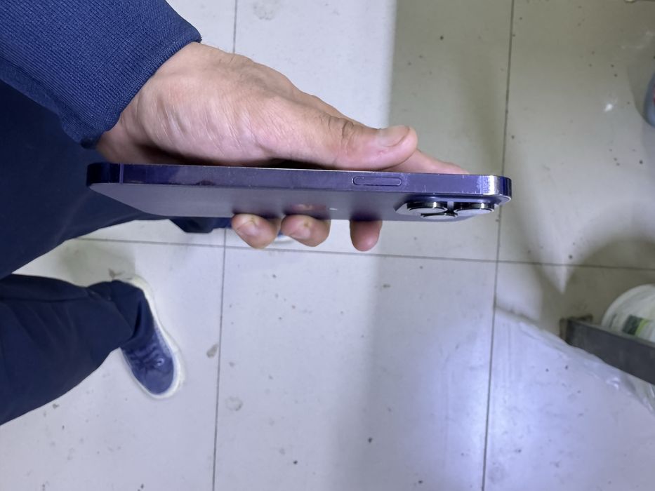 Прадаётся iphone 14 pro max