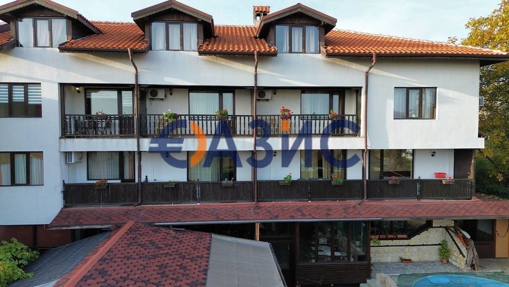 Продава се Хотел в с. Кошарица, Област Бургас - 744 кв.м за 514 €/кв.м - Снимка #7