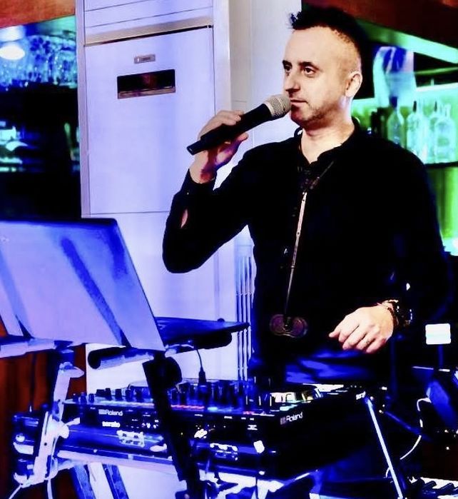 Dj, sonorizare profesionala si lumini de scena