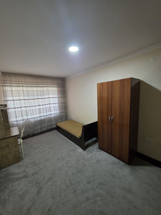 Продаётся трёхкомнатная квартира Кибрай,ориентир- бывший обл ОВИР.